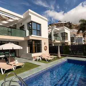 https://sunshine-beach-villas.in-canary-islands.com